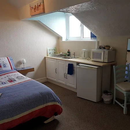 Cumbria Guest House-3